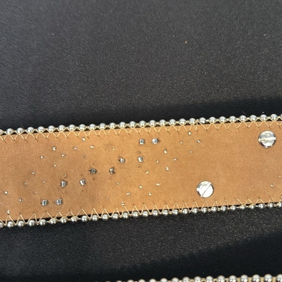 Justin for 125 Years Copper Brown Studded Rhinestones Embellished Buckle Belt - Picture 6 of 7